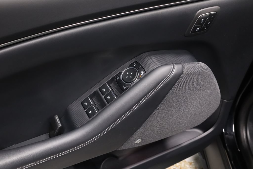 Certified 2025 Ford Mustang Mach-E Premium AWD/4WD image 24