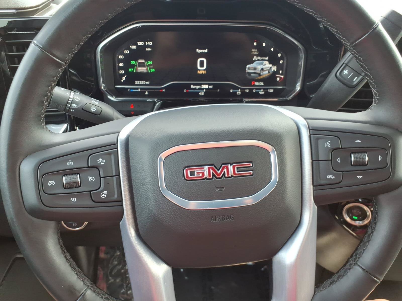 Used 2025 GMC Sierra 1500 SLT AWD/4WD image 18