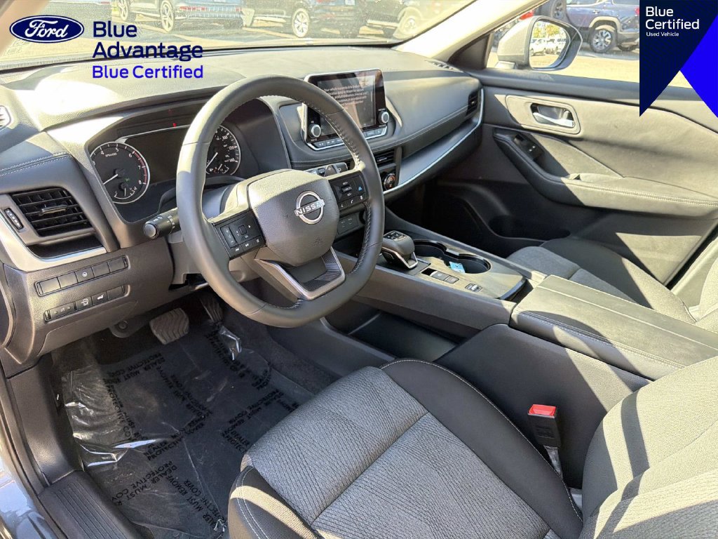 Used 2026 Nissan Rogue SV w/ Cold Weather Package FWD image 16