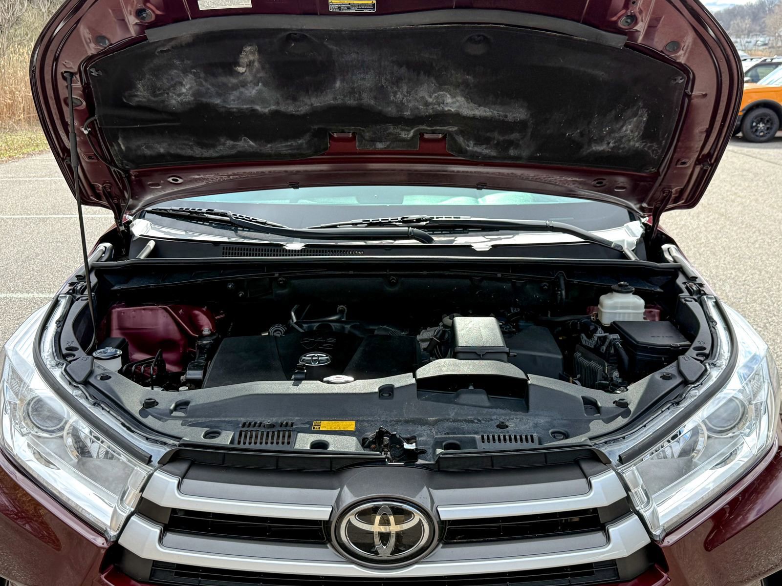 Used 2019 Toyota Highlander XLE AWD/4WD image 15