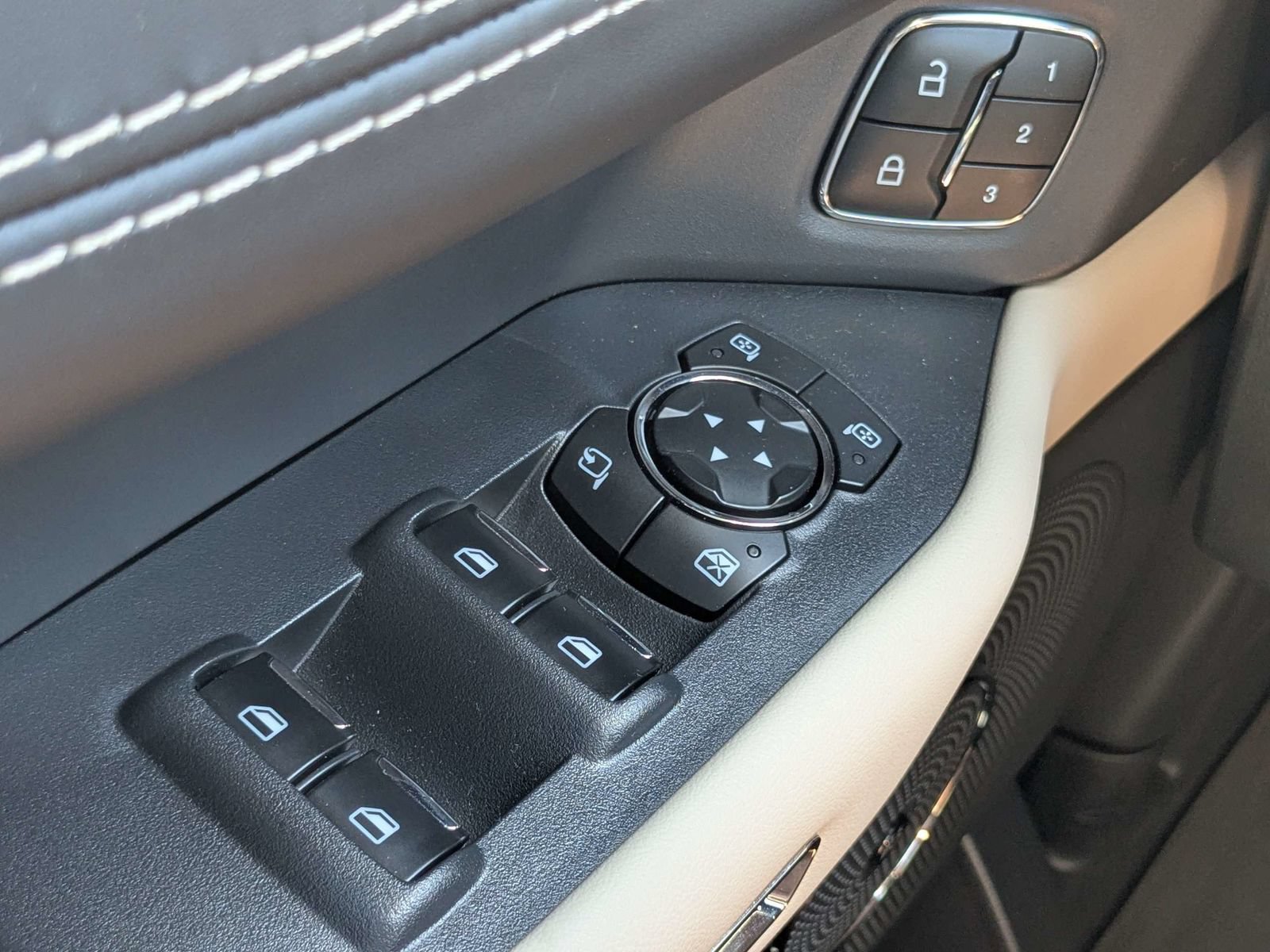 Certified 2023 Ford Expedition Platinum AWD/4WD image 28
