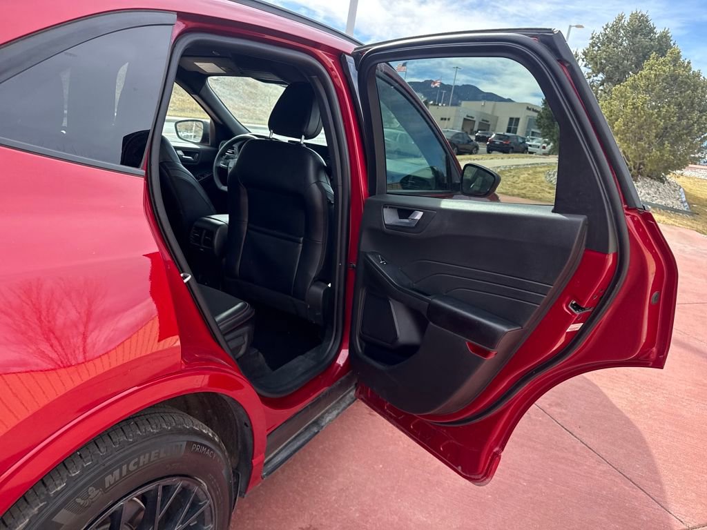 Certified 2024 Ford Escape ST-Line w/ Tech Pack #1 FWD image 21