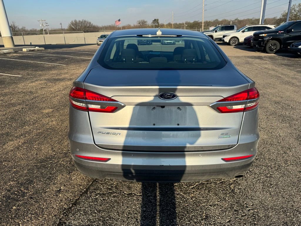 Certified 2020 Ford Fusion SE image 6