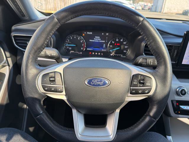 Certified 2023 Ford Explorer XLT w/ Equipment Group 202A image 19