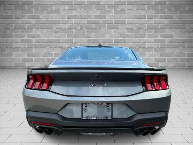 Certified 2025 Ford Mustang GT Premium RWD image 4
