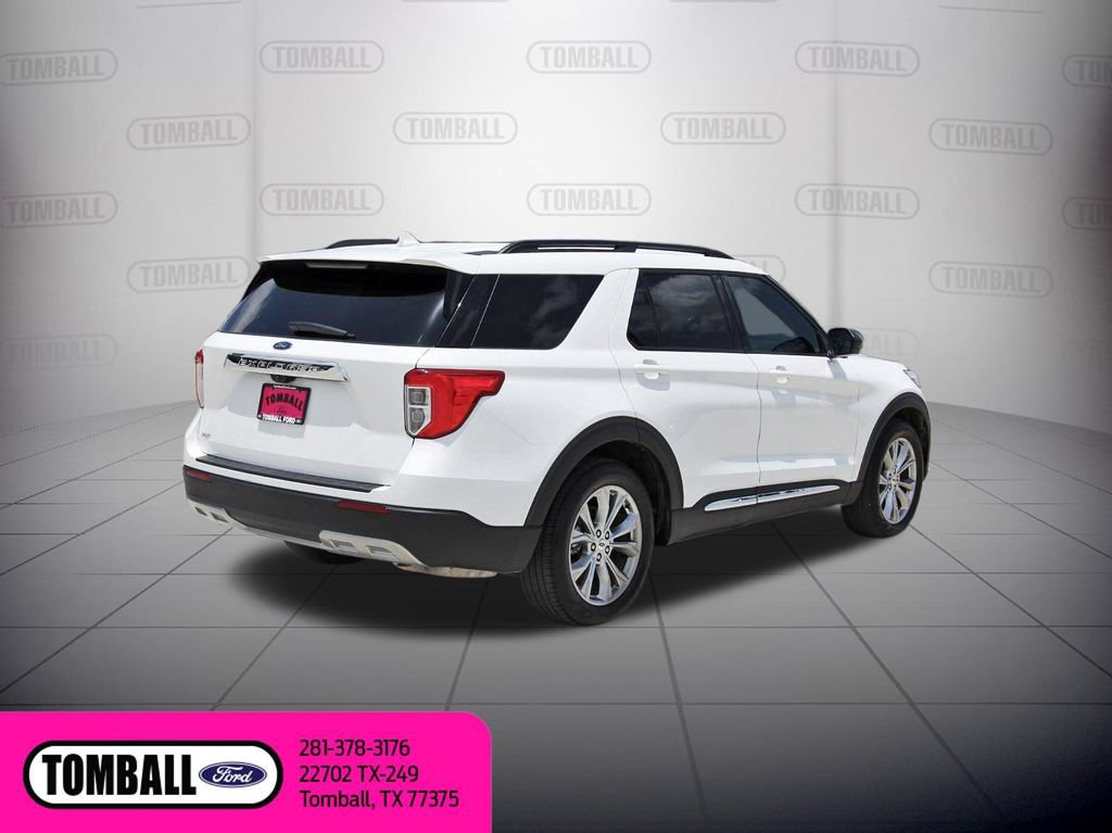 Certified 2023 Ford Explorer XLT w/ Equipment Group 202A RWD image 8