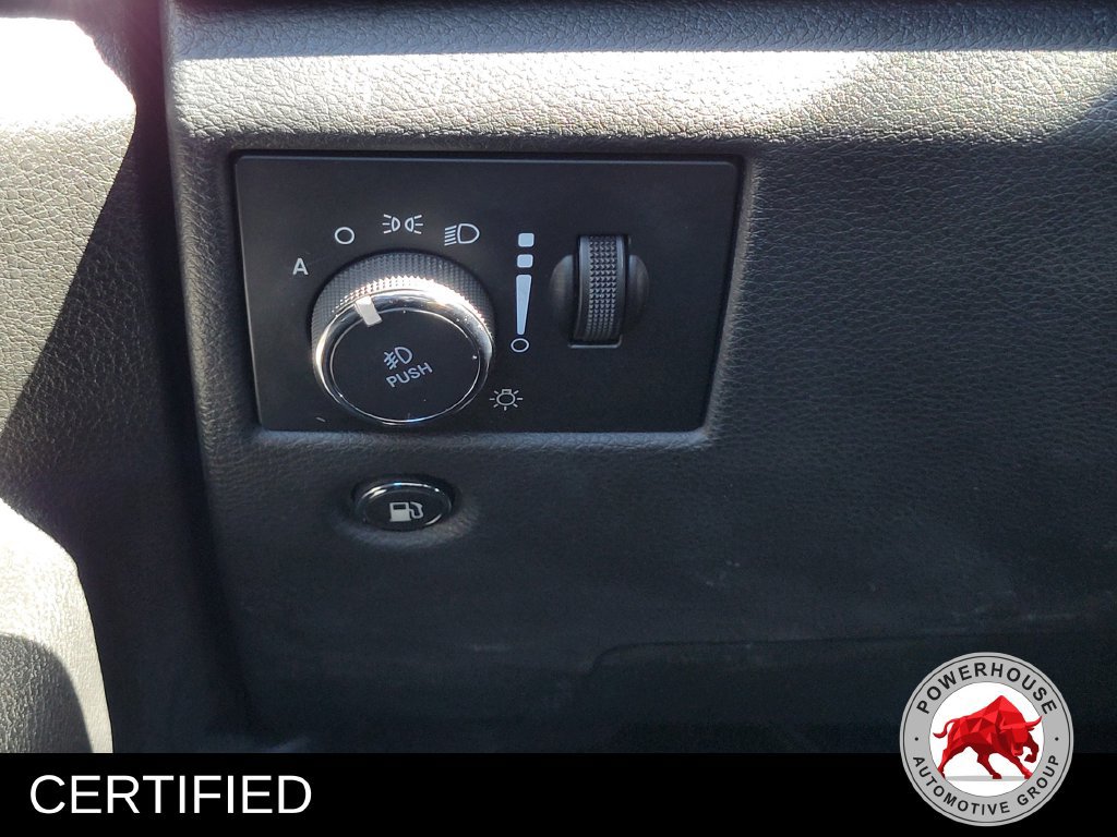 Used 2019 Jeep Grand Cherokee Limited RWD image 28