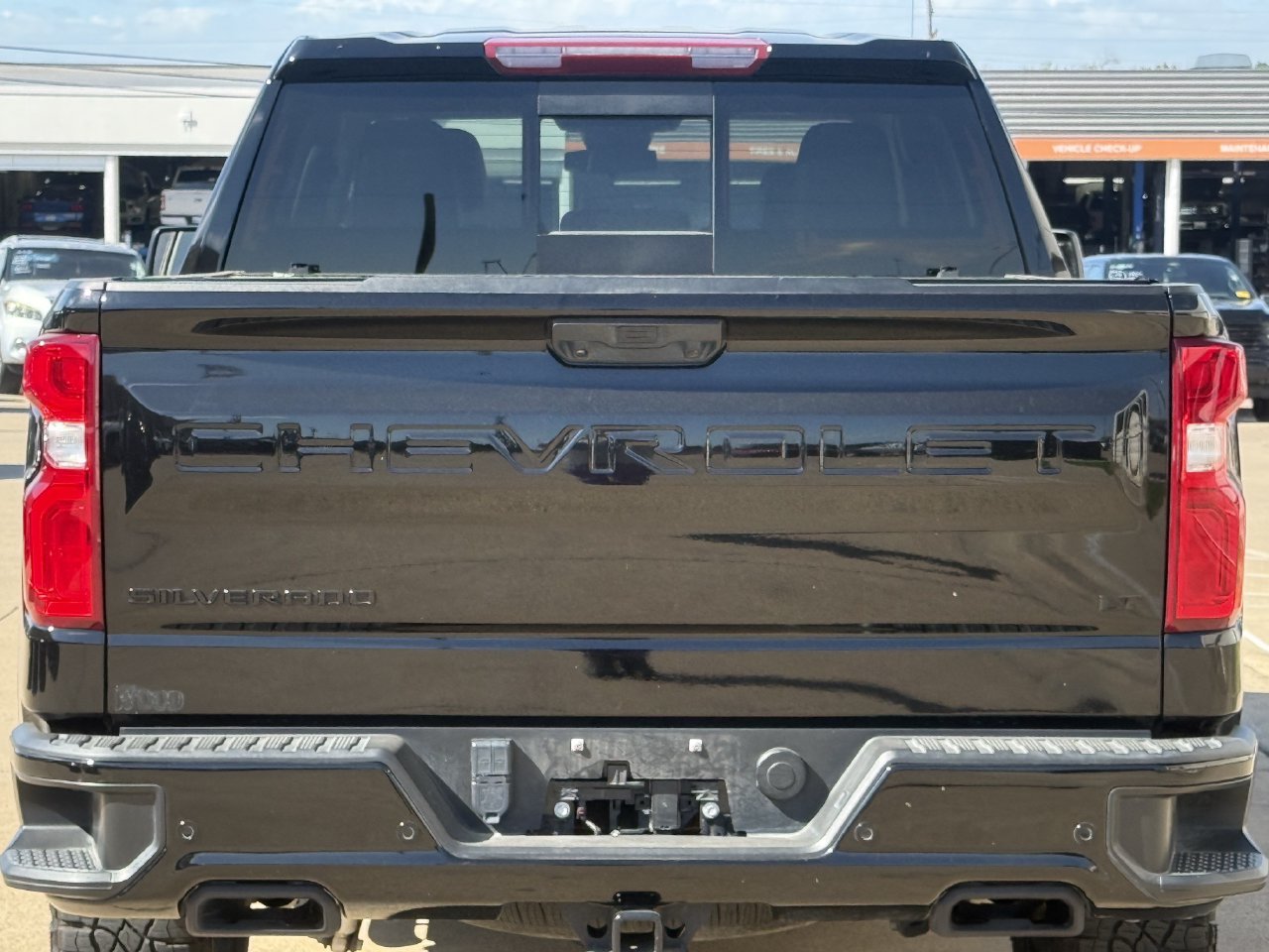 Used 2024 Chevrolet Silverado 1500 LT Trail Boss w/ LT Trail Boss Premium Package AWD/4WD image 6