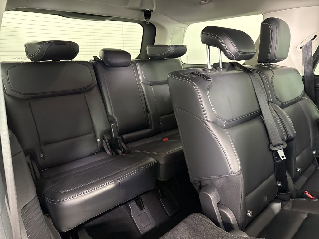Certified 2025 Ford Expedition Platinum AWD/4WD image 20
