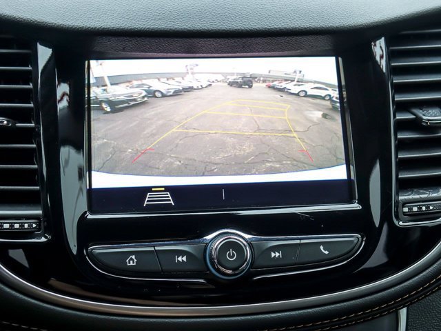 Used 2022 Chevrolet Trax LT w/ LT Convenience Package AWD/4WD image 20