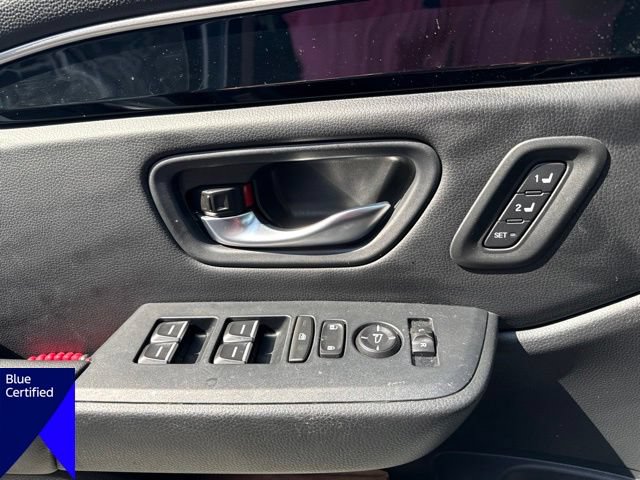 Used 2025 Honda Pilot Touring image 10