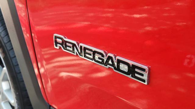 Used 2023 Jeep Renegade Latitude AWD/4WD image 33