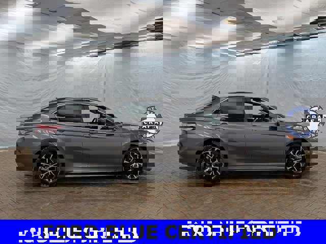 Used 2020 Toyota Camry SE image 6