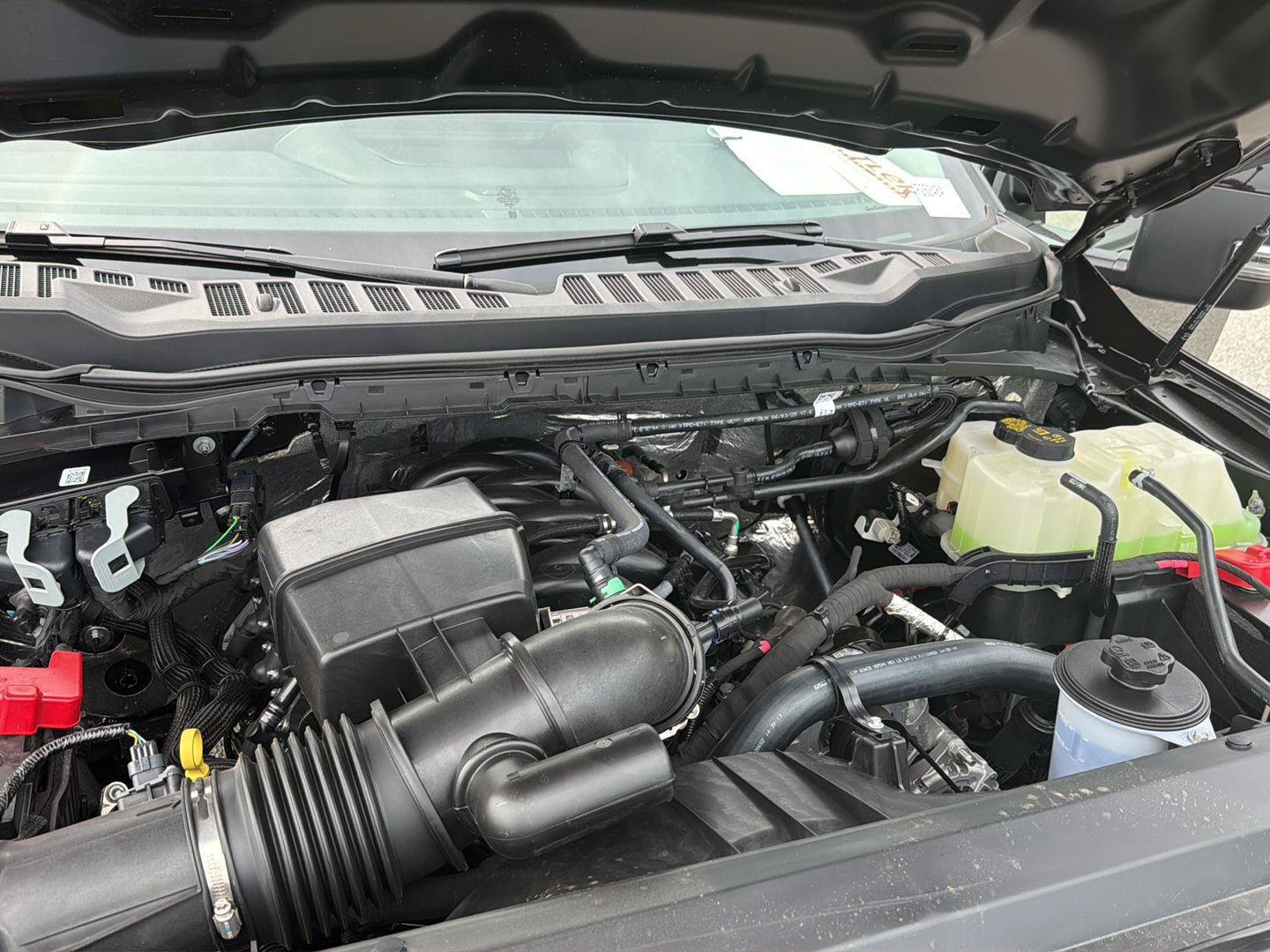 Certified 2026 Ford F350 Lariat RWD image 38