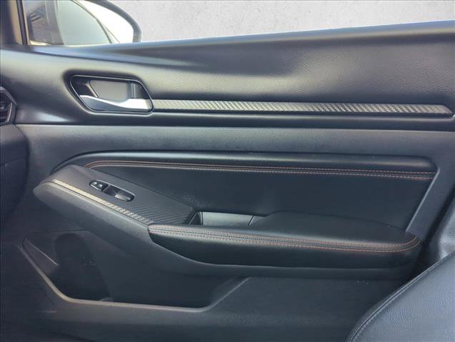 Used 2022 Nissan Altima 2.5 SR w/ Midnight Edition Package FWD image 23