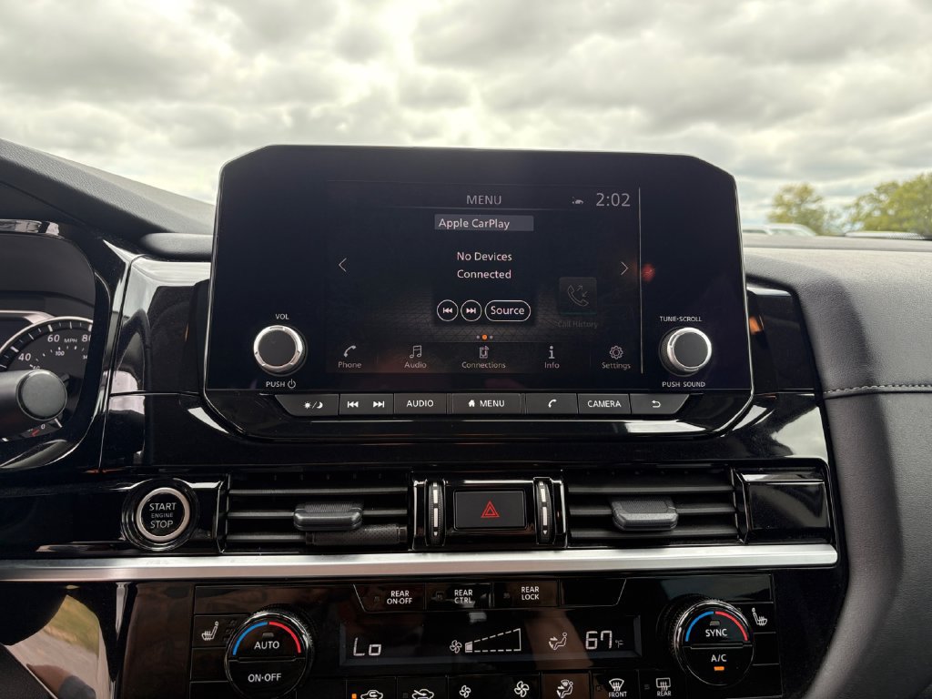 Used 2024 Nissan Pathfinder SV FWD image 15