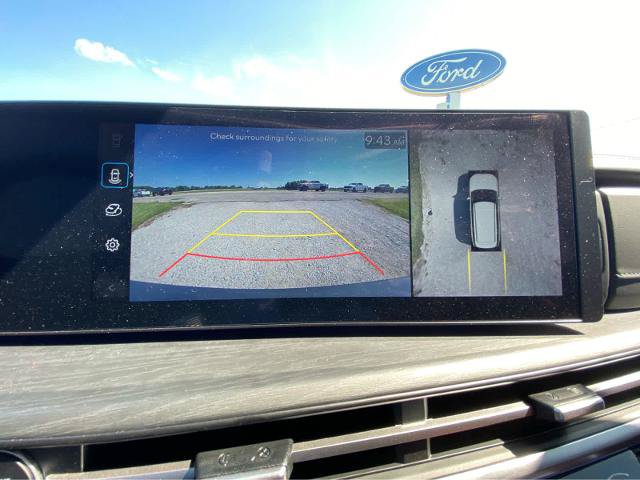 Used 2025 Hyundai Santa Fe Limited FWD image 30