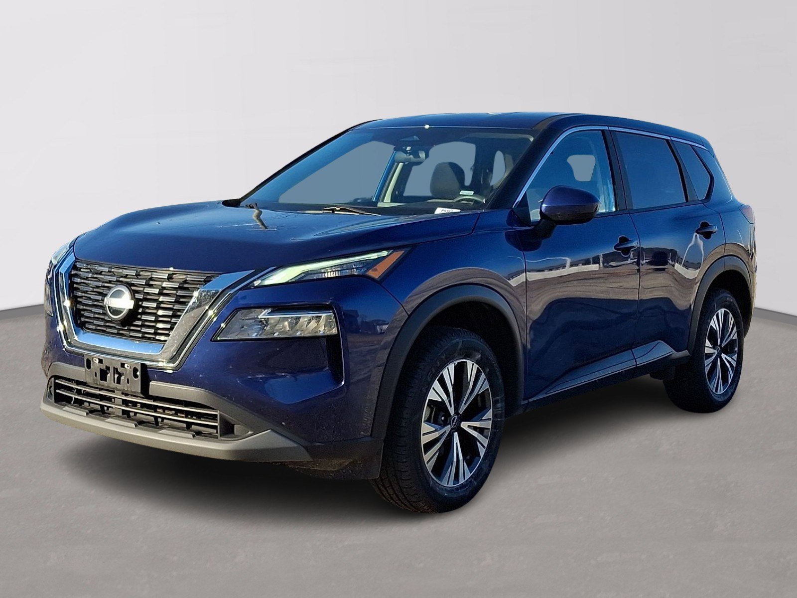 Used 2023 Nissan Rogue SV image 3