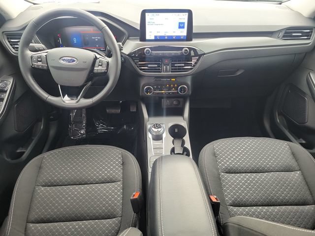 Certified 2026 Ford Escape Active w/ Cold Weather Package FWD image 10
