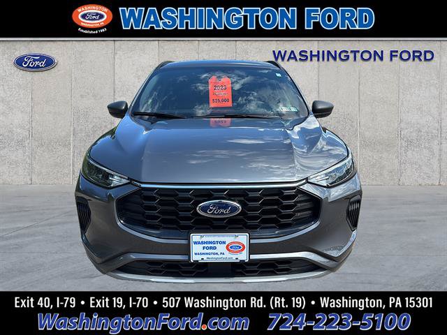 Certified 2023 Ford Escape ST-Line w/ Tech Pack #1 AWD/4WD image 7