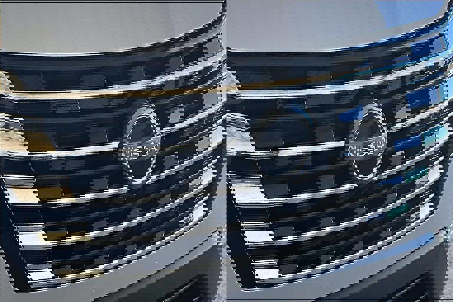 Used 2025 Nissan Rogue SV image 27