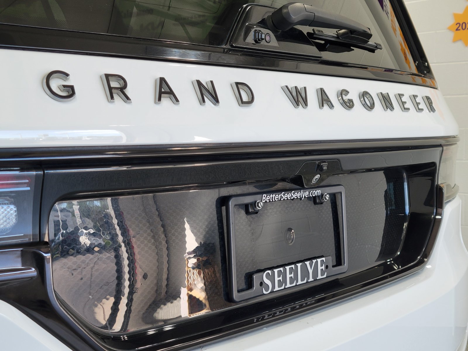 Used 2024 Jeep Grand Wagoneer Series III w/ Quick Order Packagew 28T AWD/4WD image 34