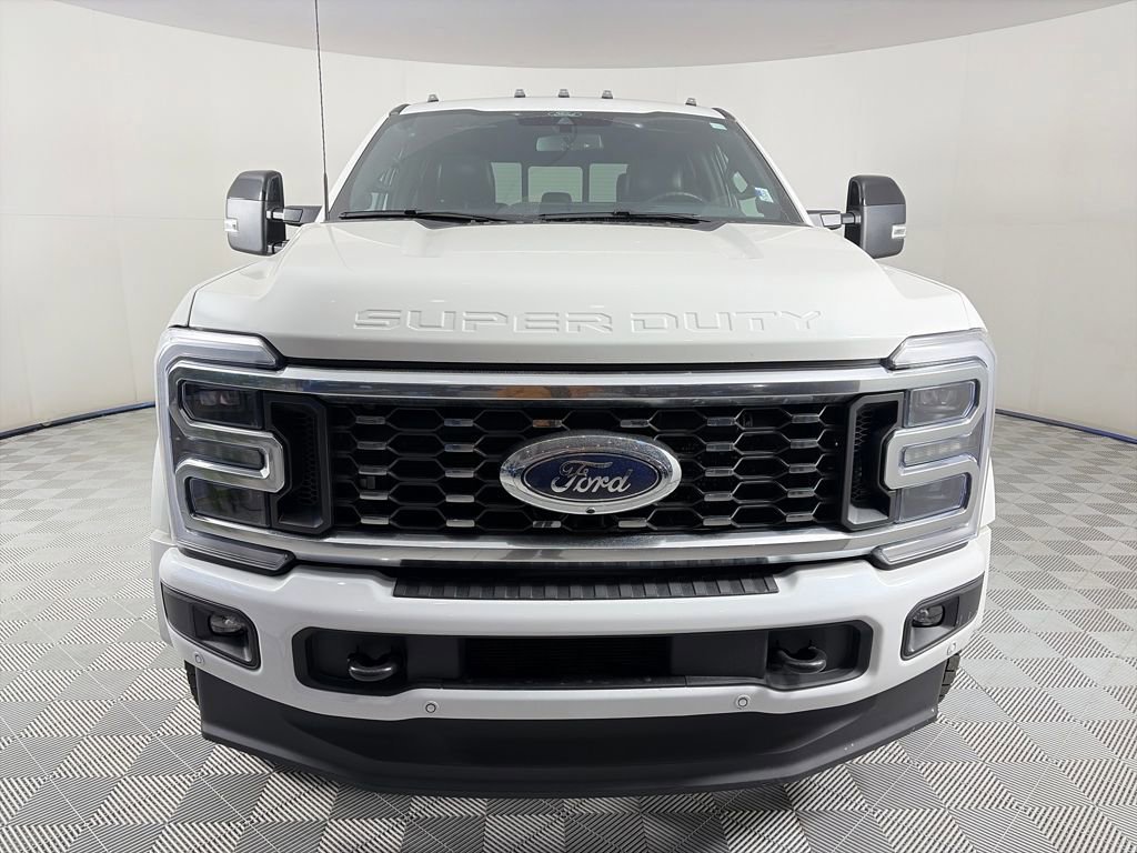 Certified 2025 Ford F450 Platinum w/ FX4 Off-Road Package image 7