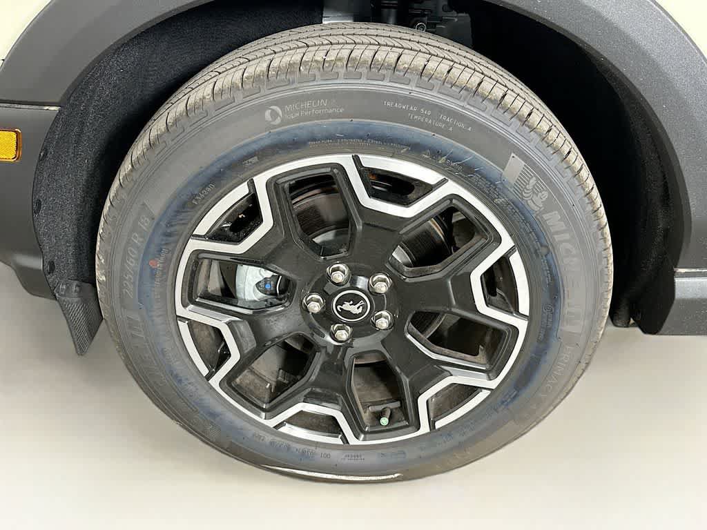 Certified 2025 Ford Bronco Sport Outer Banks w/ Outer Banks Tech Package+ AWD/4WD image 8