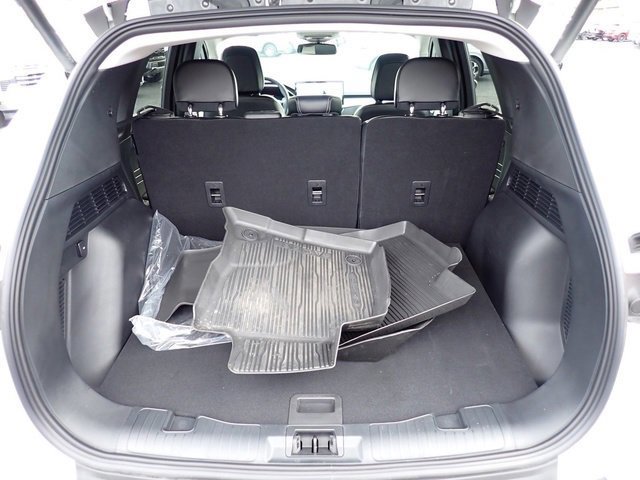 Certified 2024 Ford Escape Platinum image 10