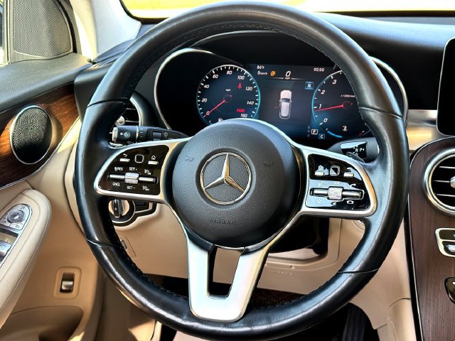 Used 2022 Mercedes-Benz GLC 300 4MATIC image 27