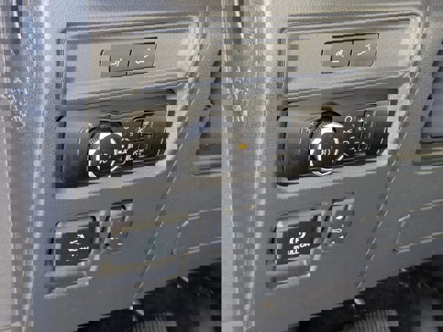 Certified 2023 Ford Expedition XLT image 17