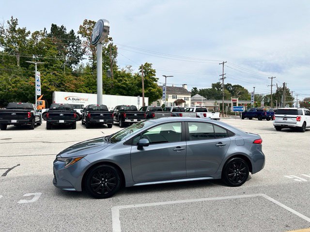 Used 2025 Toyota Corolla LE FWD image 8