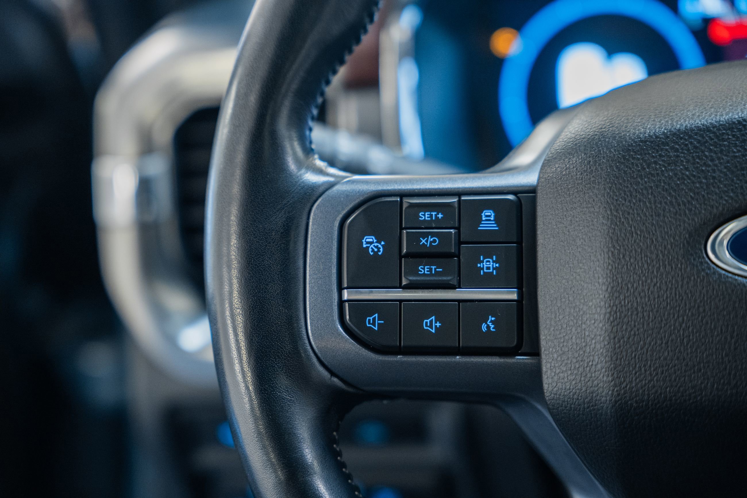 Certified 2023 Ford F150 Lariat w/ Equipment Group 502A High image 39