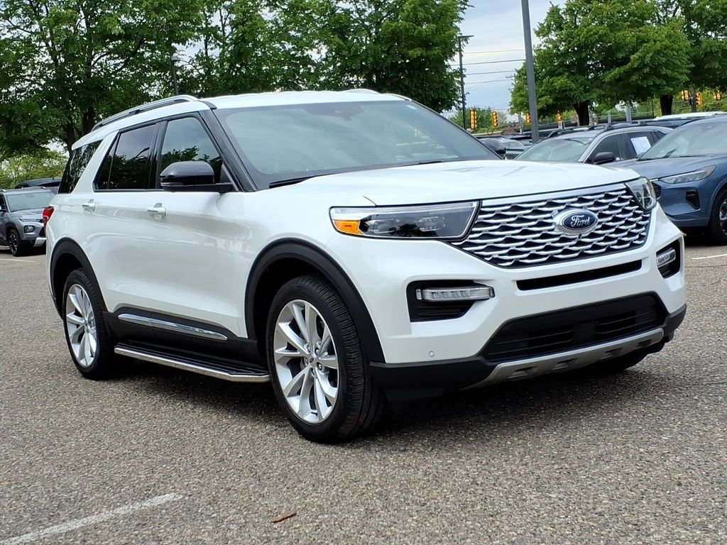 Certified 2023 Ford Explorer Platinum w/ Equipment Group 601A AWD/4WD image 7