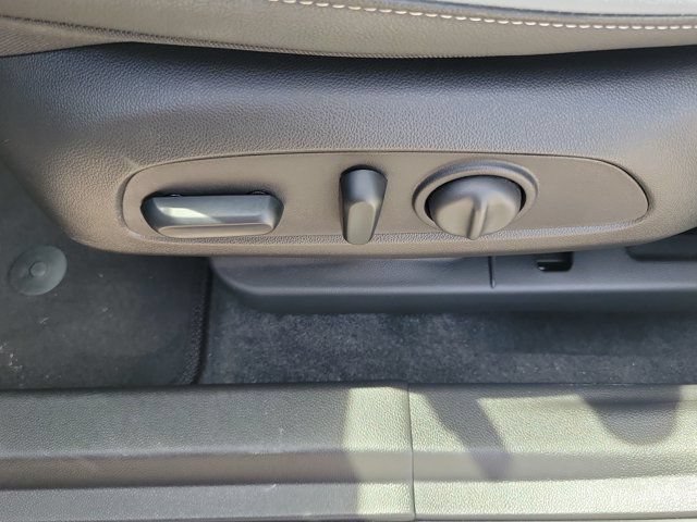 Used 2025 Buick Envista Preferred w/ Convenience I Package FWD image 23