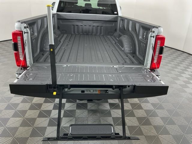 Certified 2025 Ford F350 Lariat w/ Black Appearance Package AWD/4WD image 8