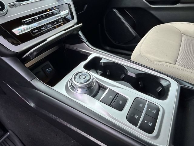 Certified 2024 Ford Explorer 2WD image 21