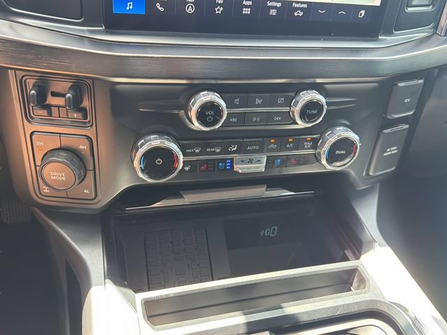 Certified 2023 Ford F250 Lariat w/ Sport Appearance Package AWD/4WD image 28