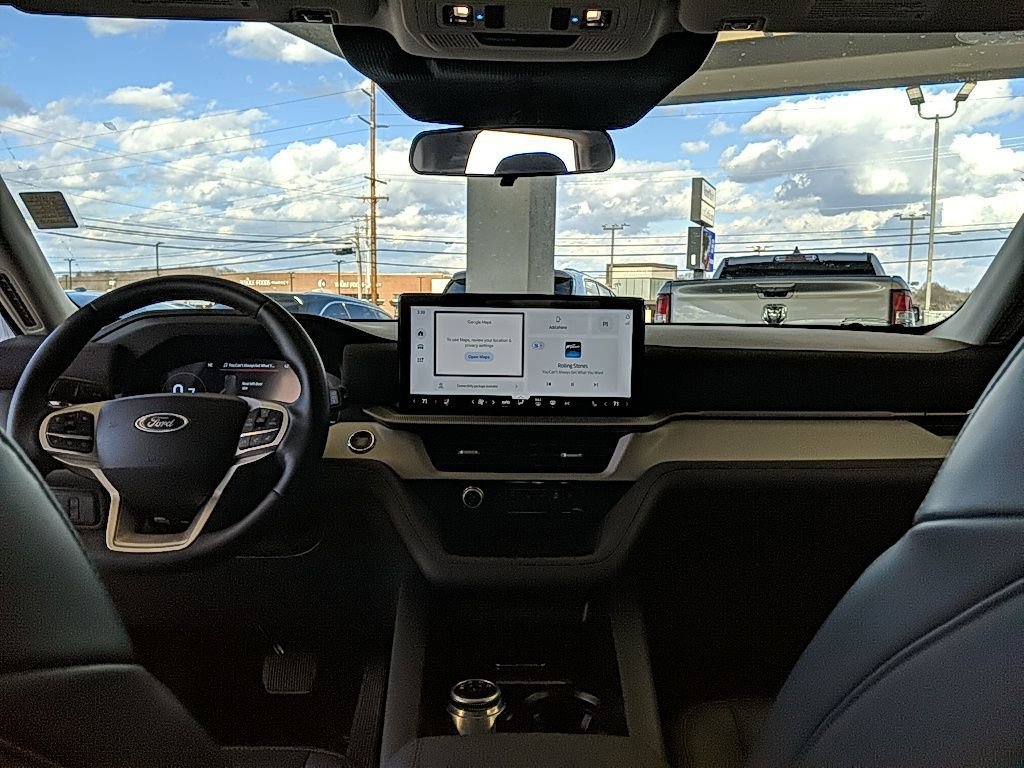 Certified 2025 Ford Explorer Active w/ Active Comfort Package image 14