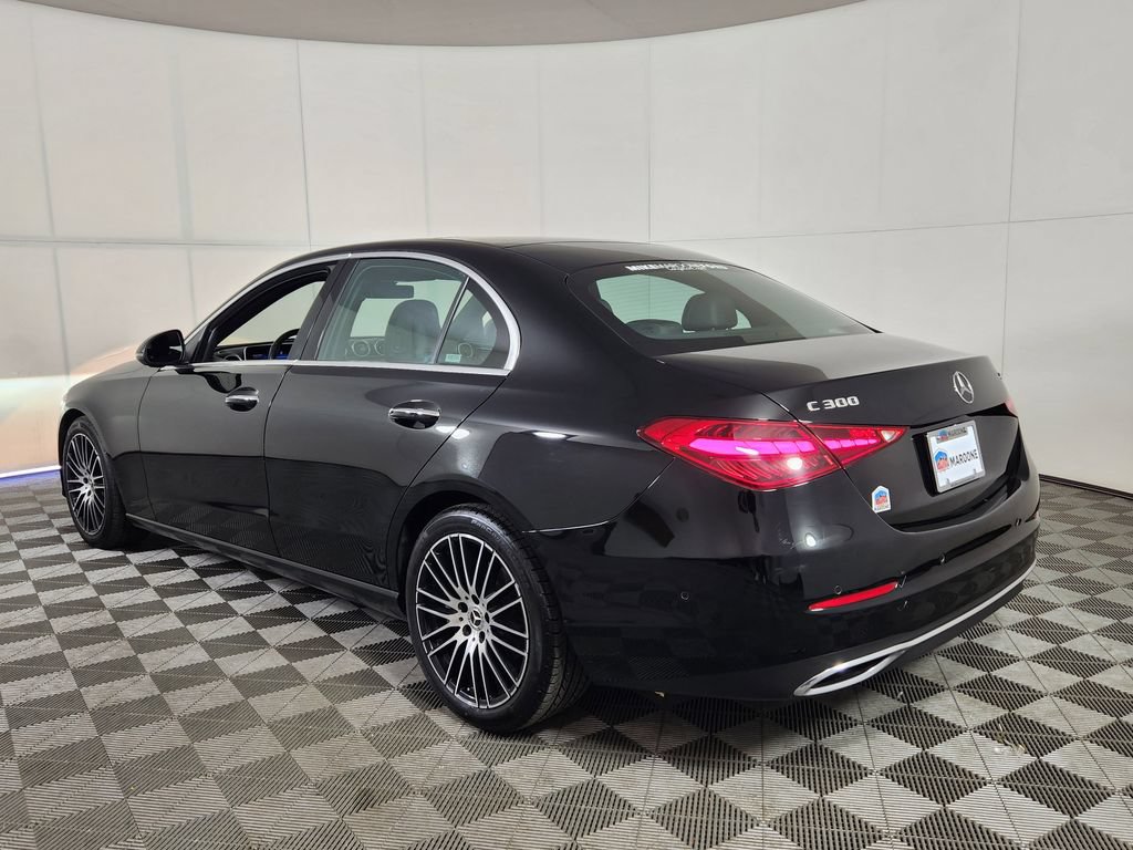 Used 2025 Mercedes-Benz C 300 4MATIC Sedan image 5
