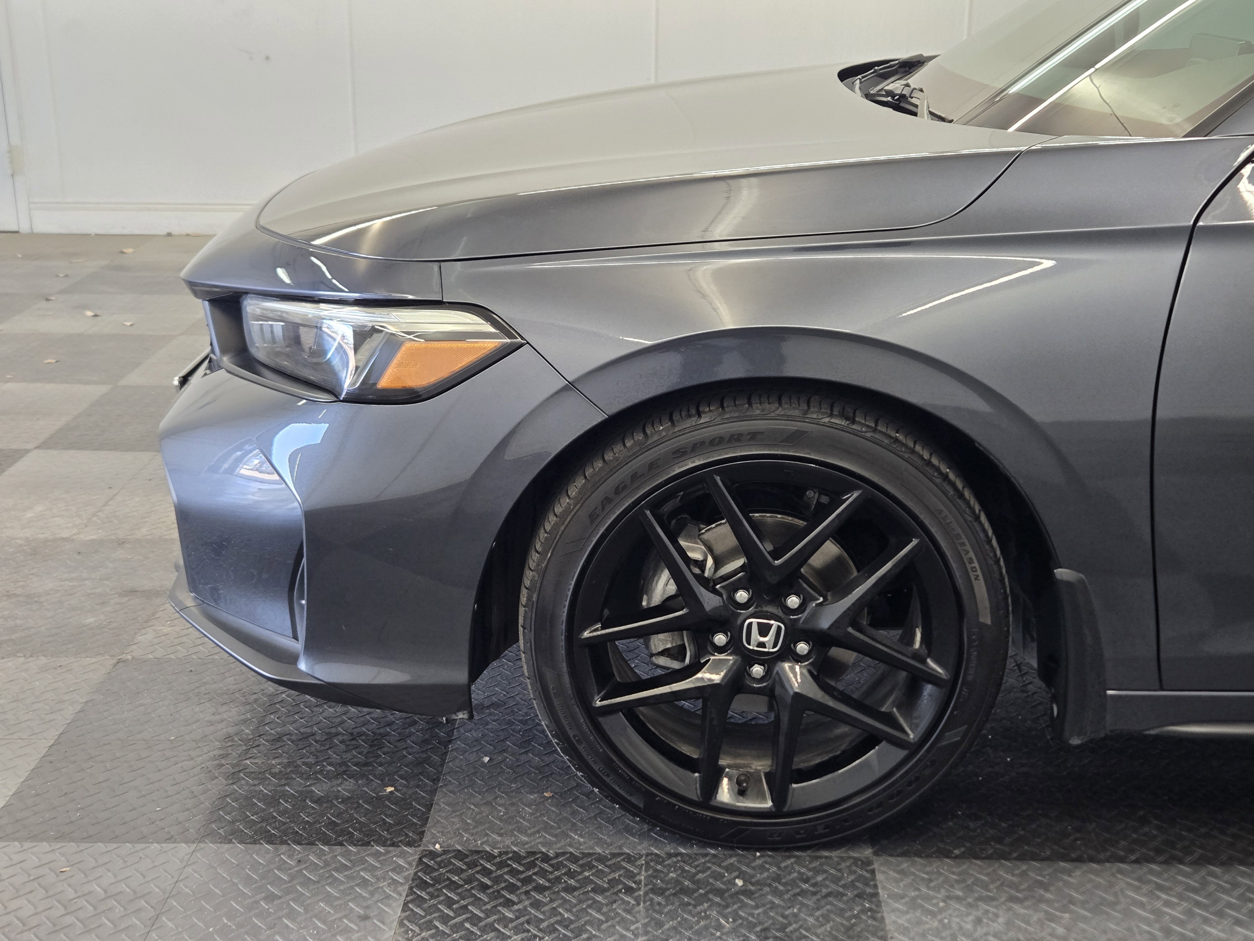 Used 2025 Honda Civic Sport image 9