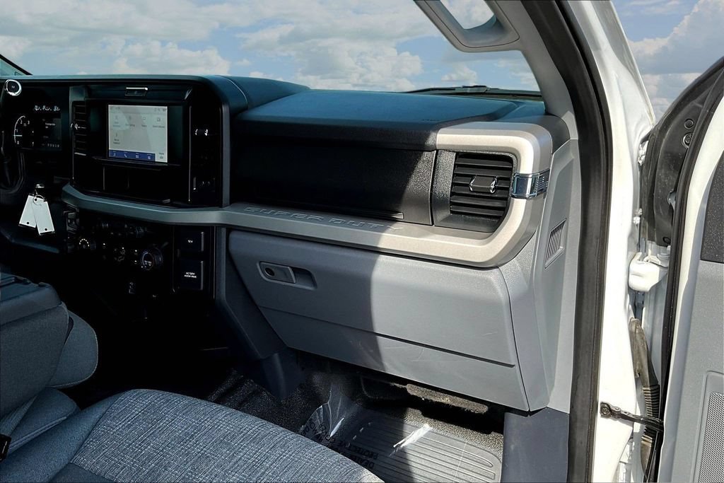 Certified 2025 Ford F250 XLT AWD/4WD image 29