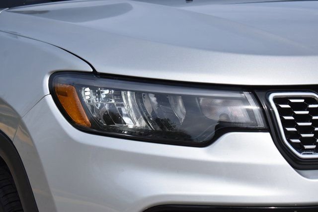 Used 2025 Jeep Compass Limited AWD/4WD image 4