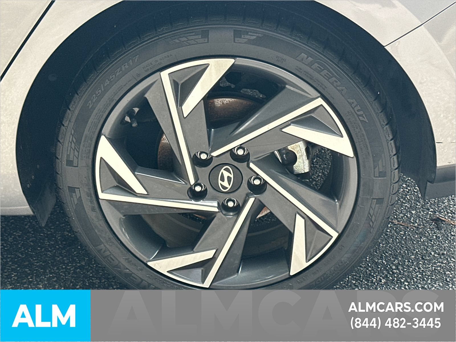 Used 2024 Hyundai Elantra Limited FWD image 22