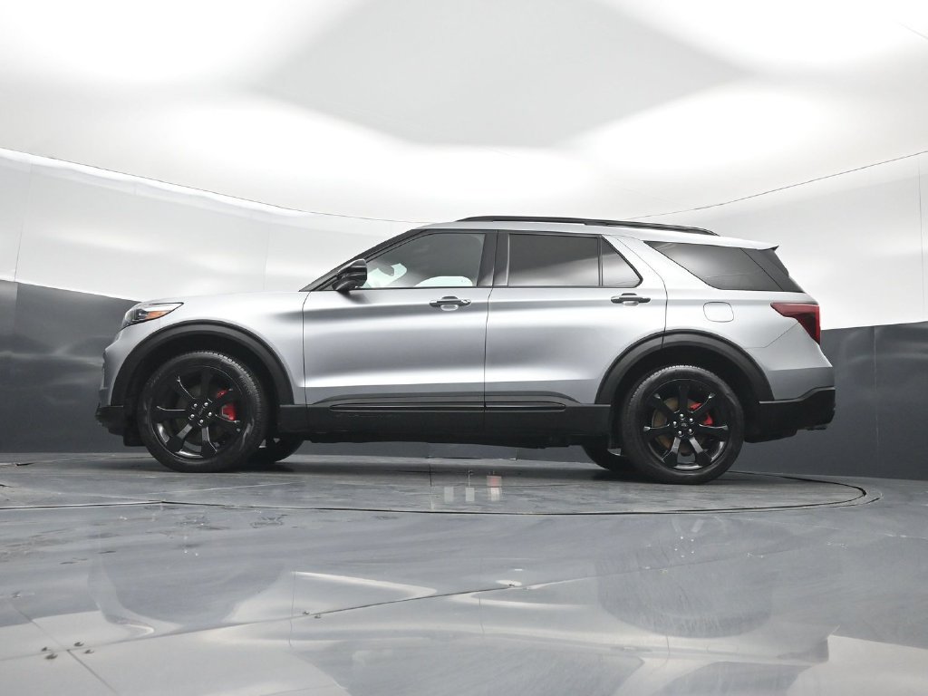 Certified 2023 Ford Explorer ST w/ Equipment Group 401A AWD/4WD image 8