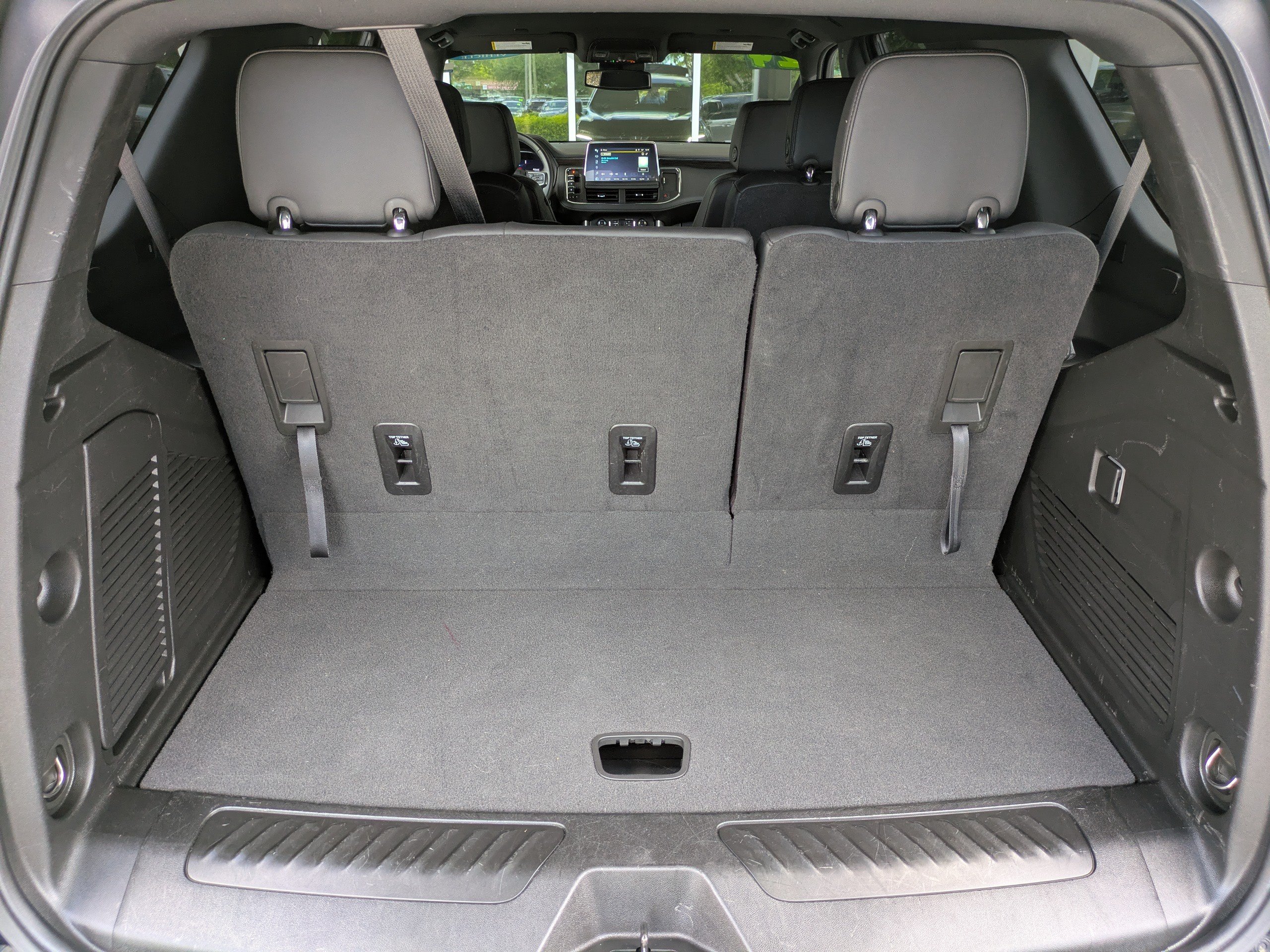 Used 2024 Chevrolet Tahoe LT RWD image 13