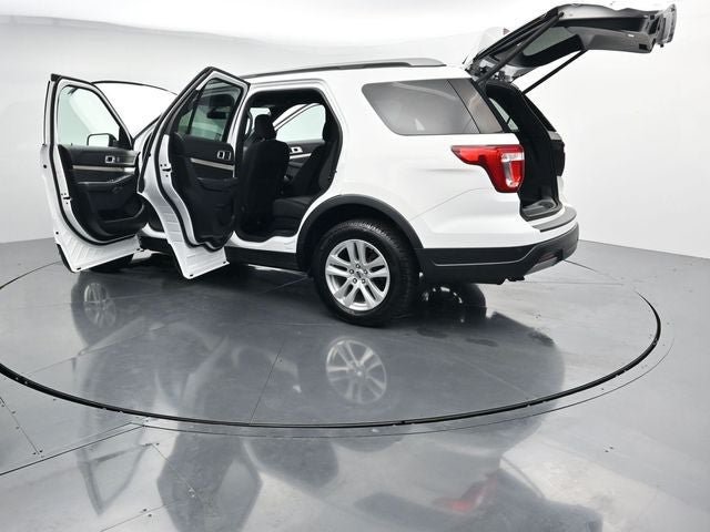 Certified 2019 Ford Explorer XLT w/ Equipment Group 201A AWD/4WD image 41