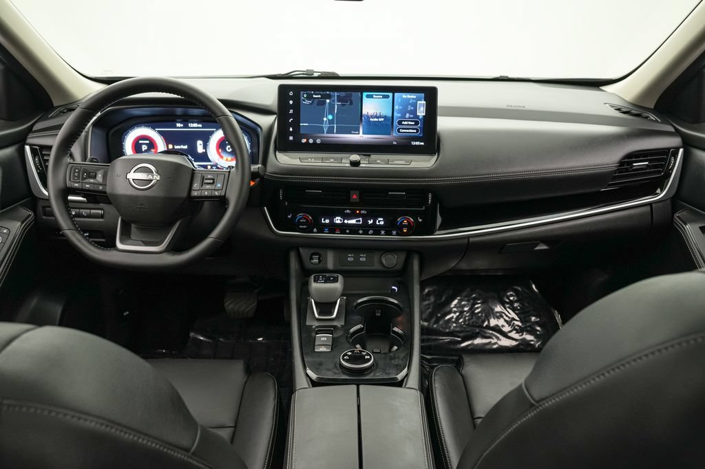 Used 2025 Nissan Rogue SL w/ Tech Package AWD/4WD image 14