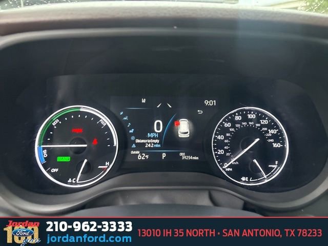 Used 2024 Toyota Sienna Platinum FWD image 23
