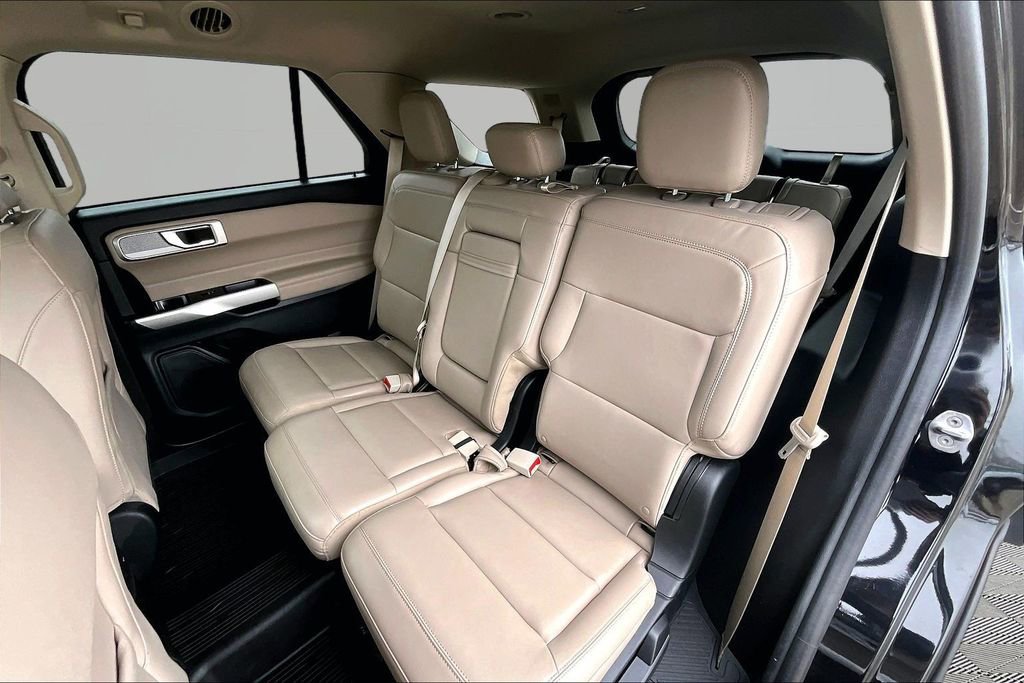 Certified 2023 Ford Explorer XLT w/ Equipment Group 202A image 26